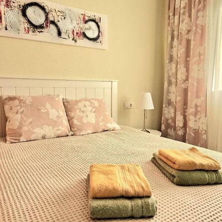 Cozy Apartment With Sea View Торевьиа Экстерьер фото
