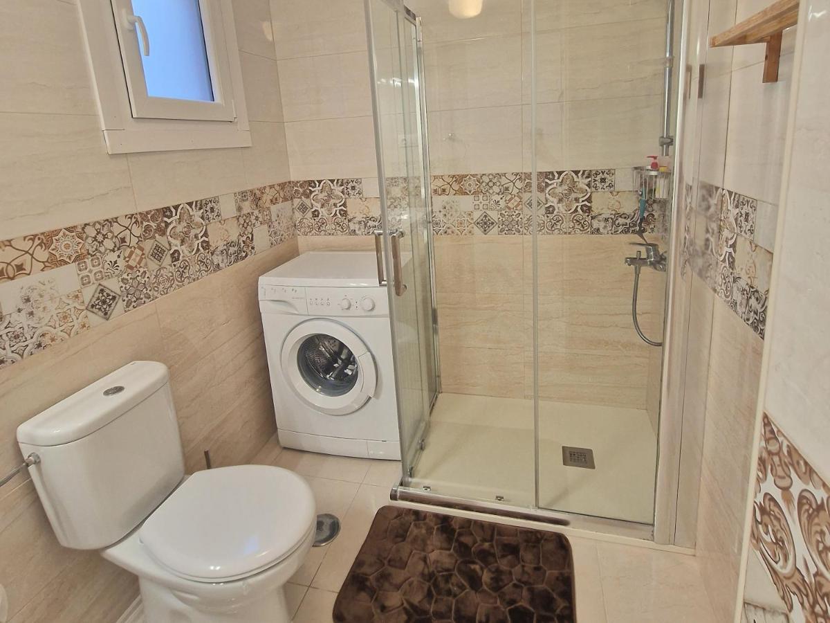Cozy Apartment With Sea View Торевьиа Экстерьер фото