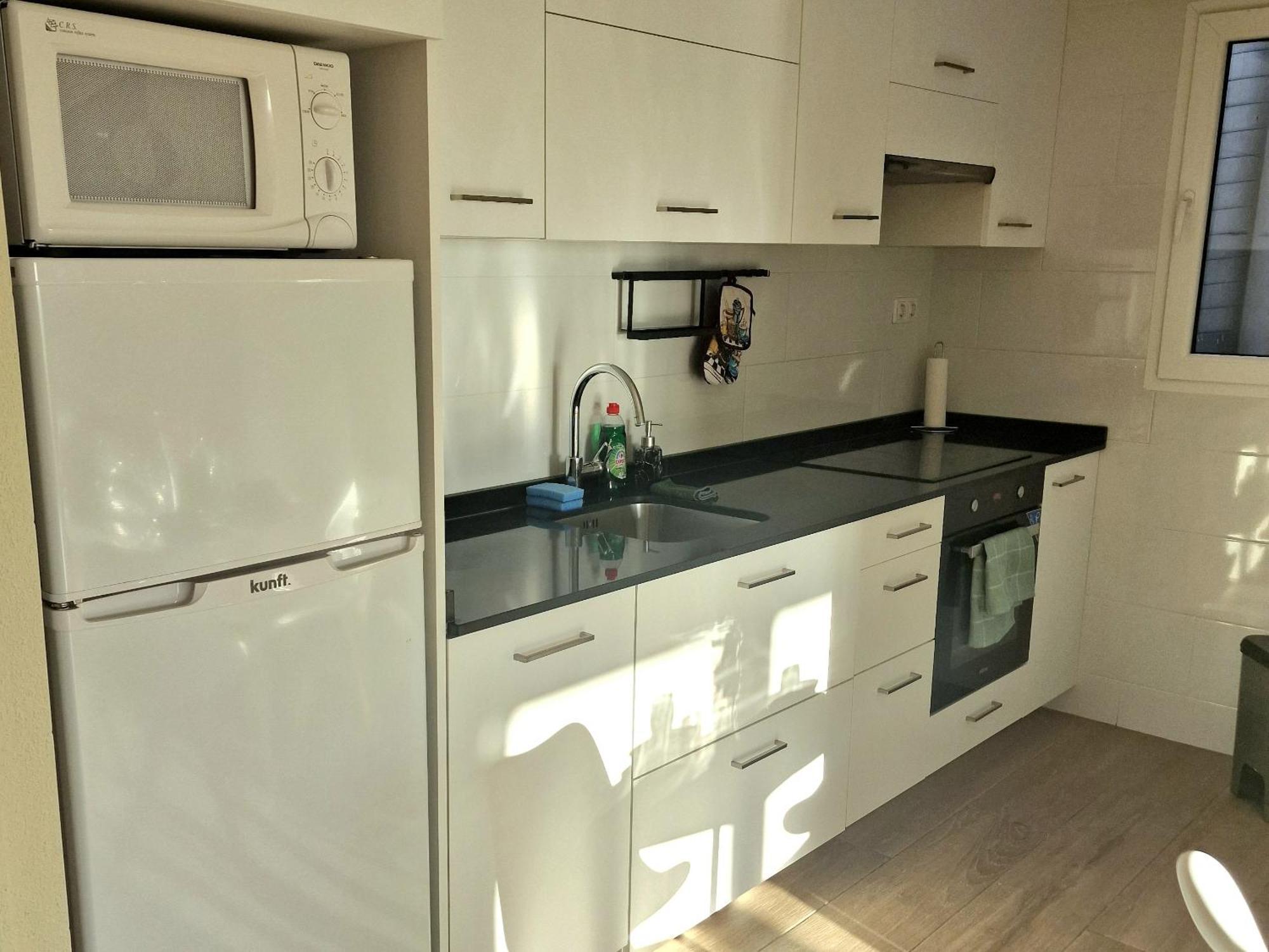 Cozy Apartment With Sea View Торевьиа Экстерьер фото