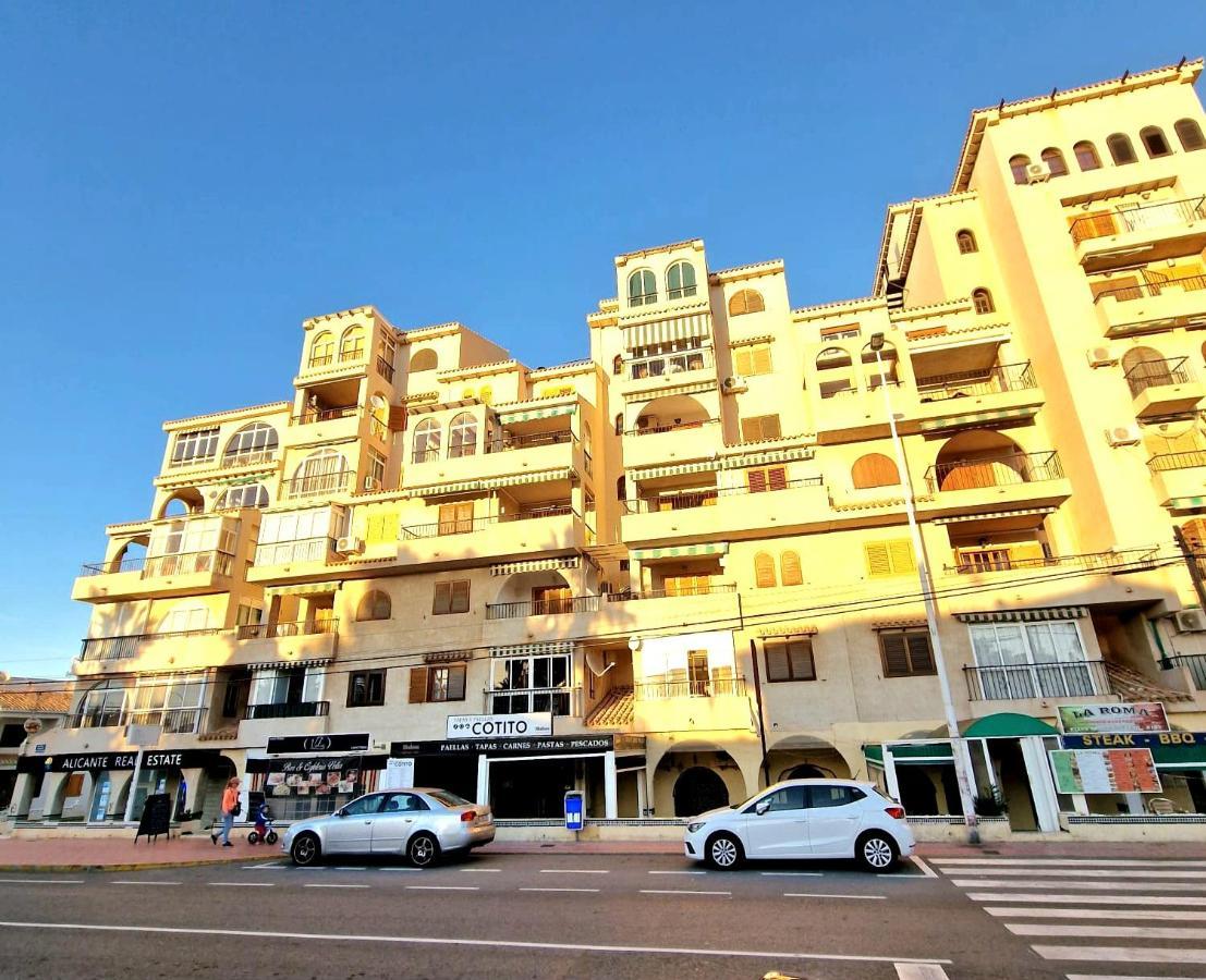 Cozy Apartment With Sea View Торевьиа Экстерьер фото